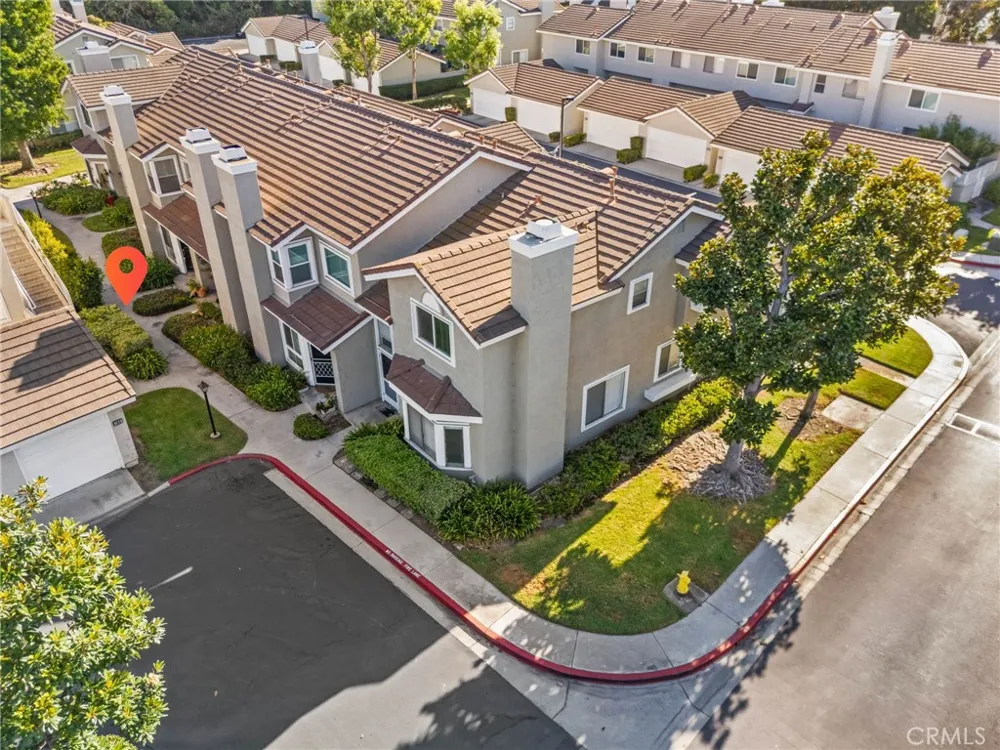 194 Greenmoor Irvine, CA 92614