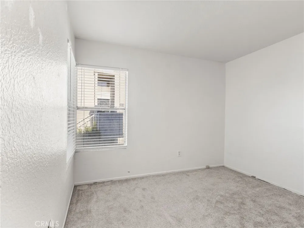 194 Greenmoor Irvine, CA 92614