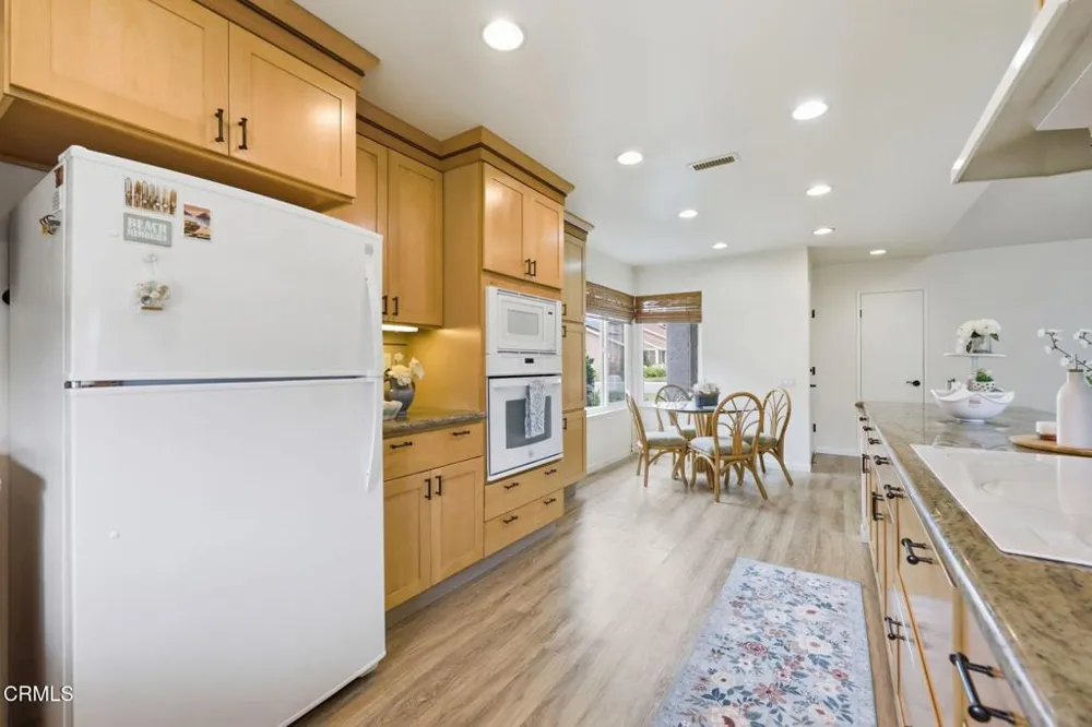 42110 Village 42 Camarillo, CA 93012