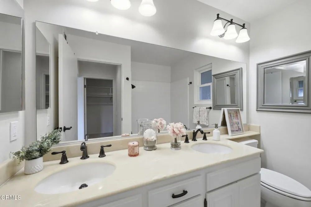 42110 Village 42 Camarillo, CA 93012