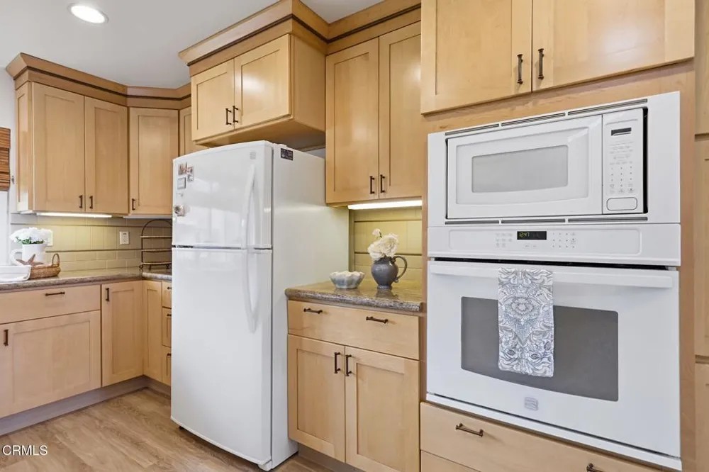 42110 Village 42 Camarillo, CA 93012