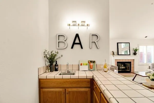 1168 Rockhaven Court Salinas, CA 93906