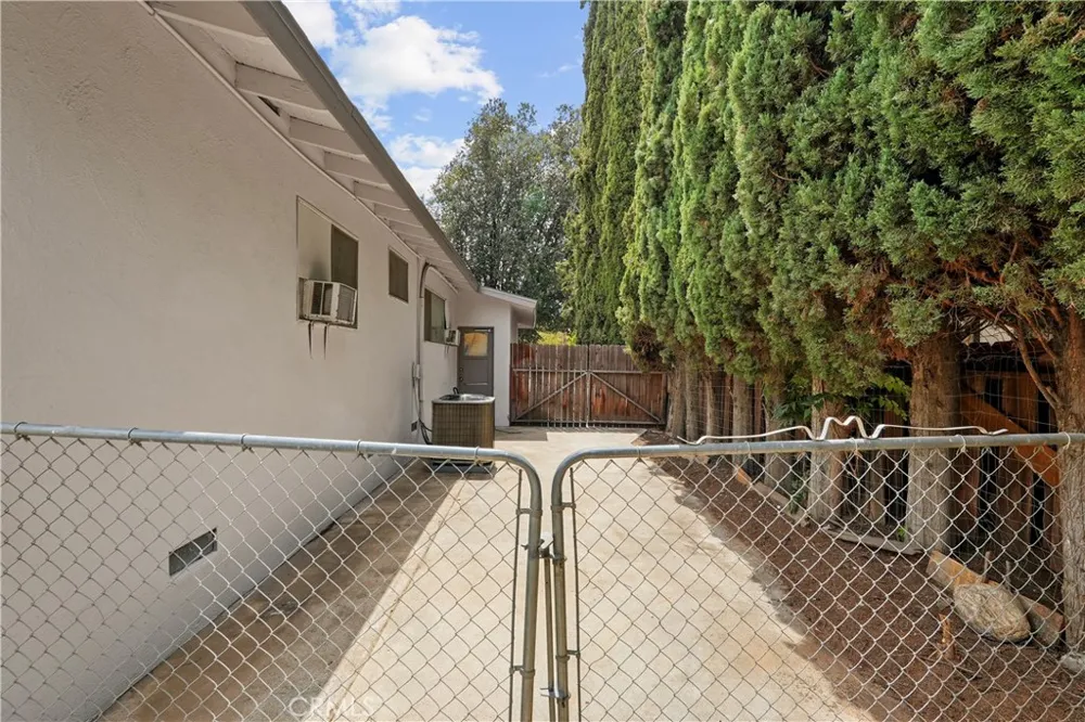 1415 Stillman Redlands, CA 92374