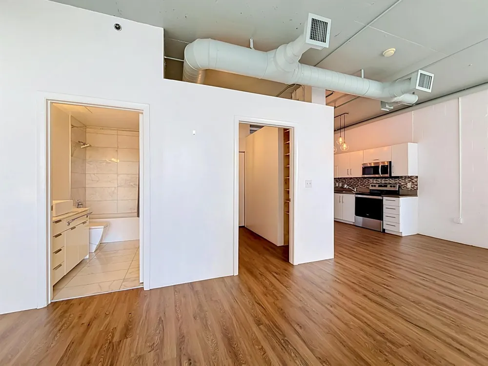 444 NE 30th Street NE #903 Miami, FL 33137