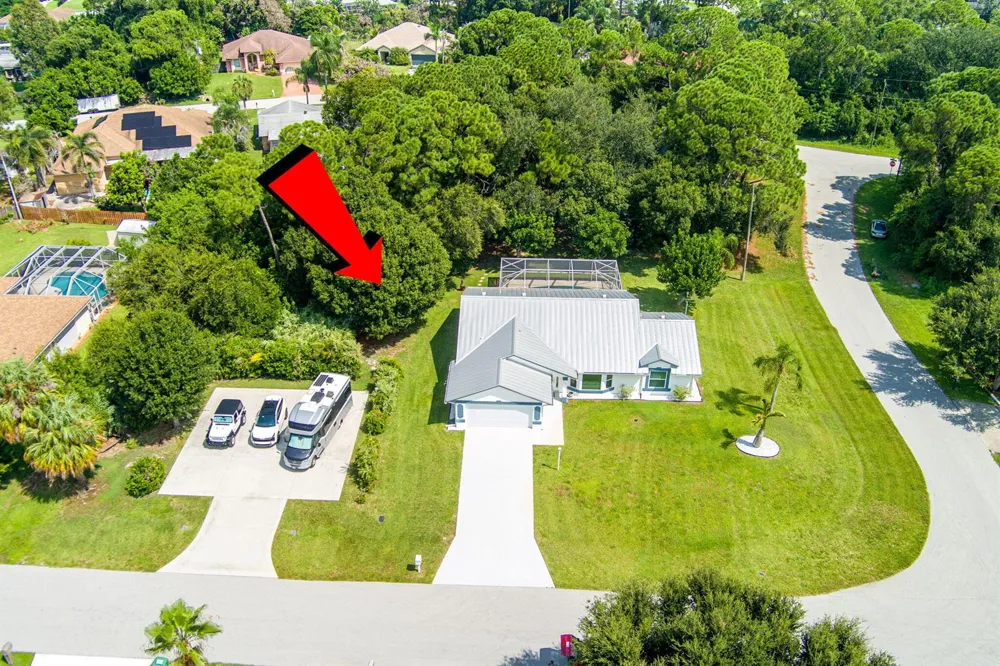 1901 SW Yellowtail Avenue Port St. Lucie, FL 34953