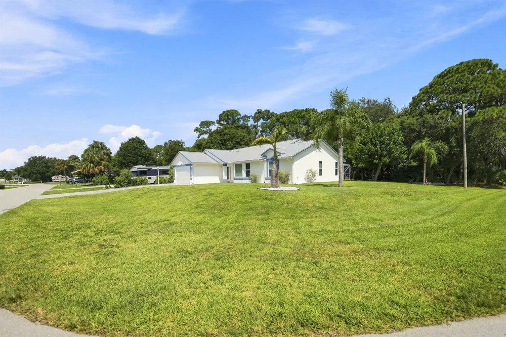 1901 SW Yellowtail Avenue Port St. Lucie, FL 34953
