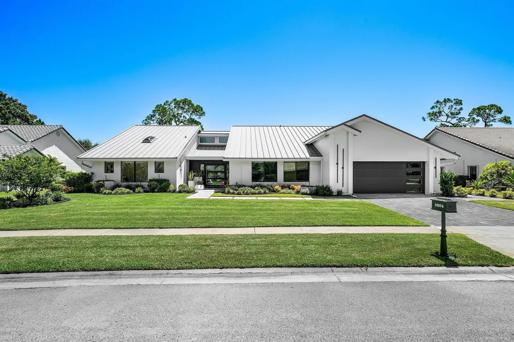 10574 Boca Woods Lane Boca Raton, FL 33428