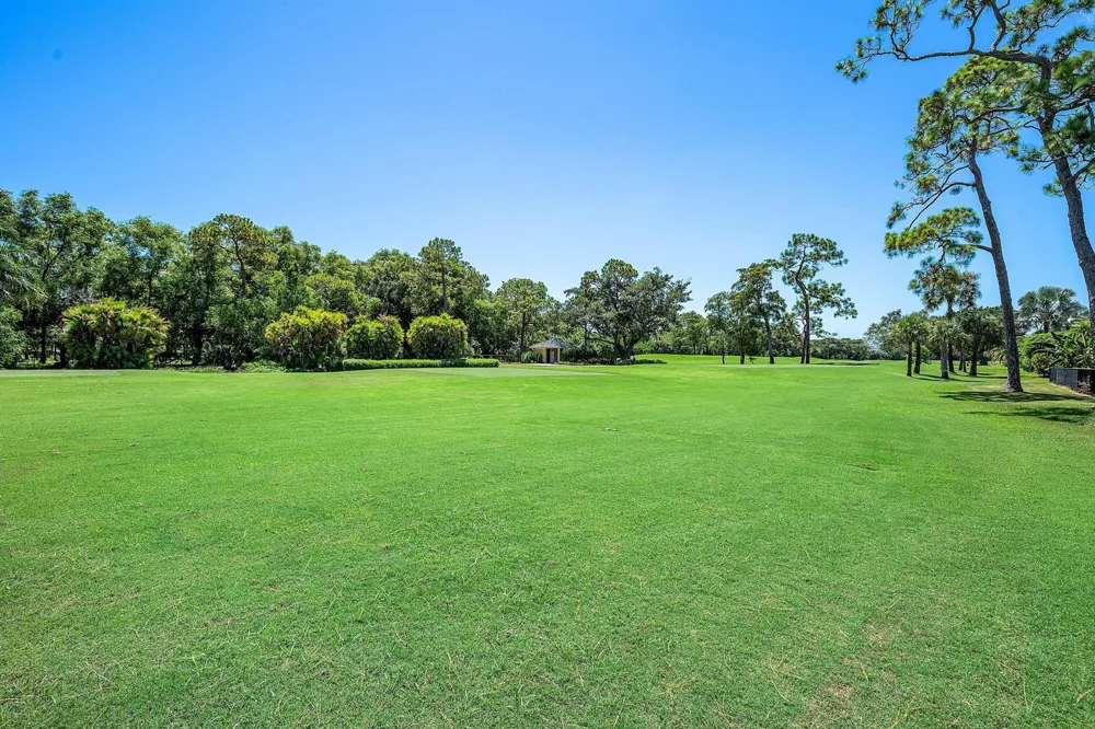 10574 Boca Woods Lane Boca Raton, FL 33428
