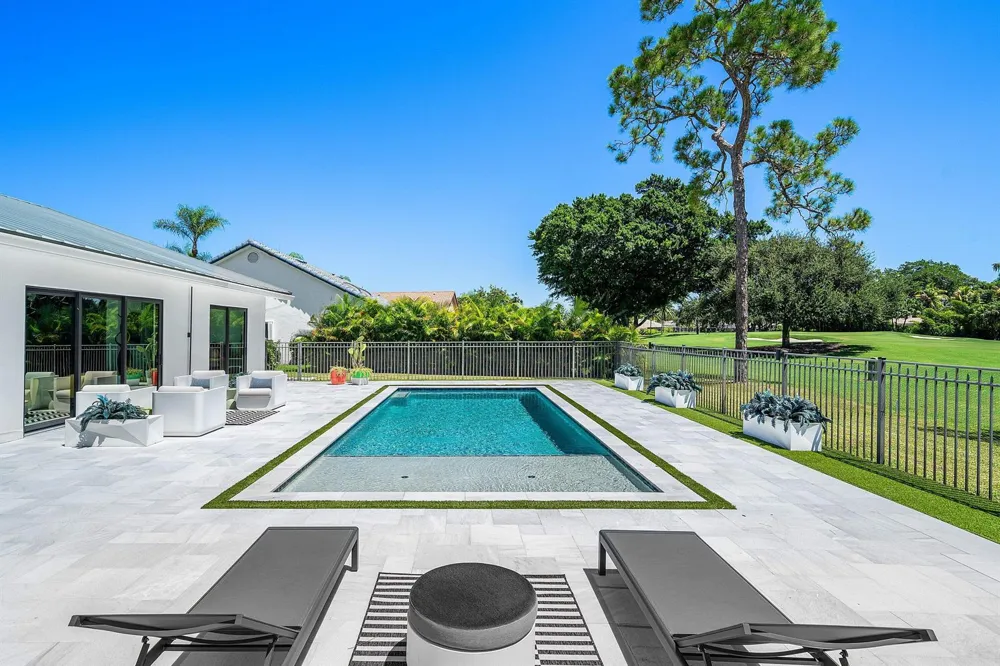 10574 Boca Woods Lane Boca Raton, FL 33428