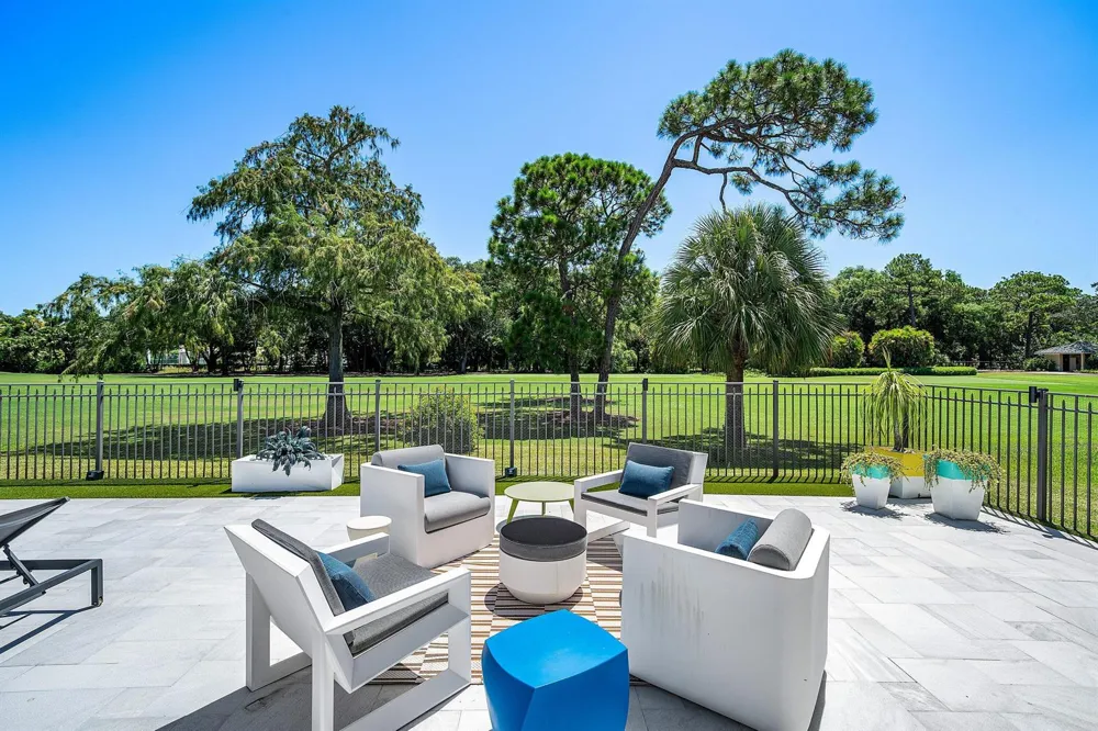 10574 Boca Woods Lane Boca Raton, FL 33428