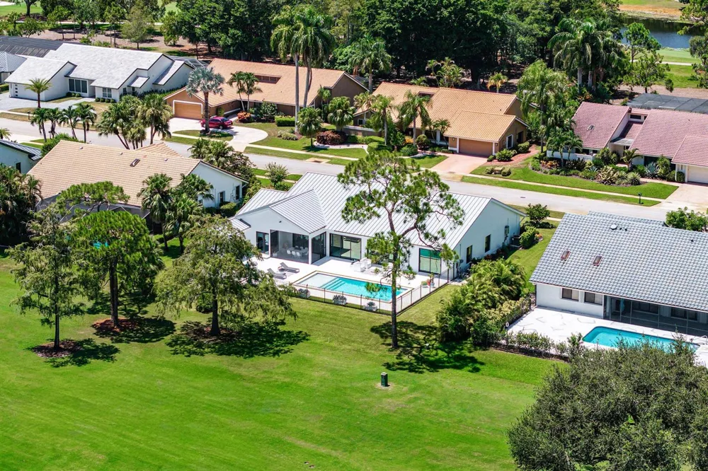 10574 Boca Woods Lane Boca Raton, FL 33428
