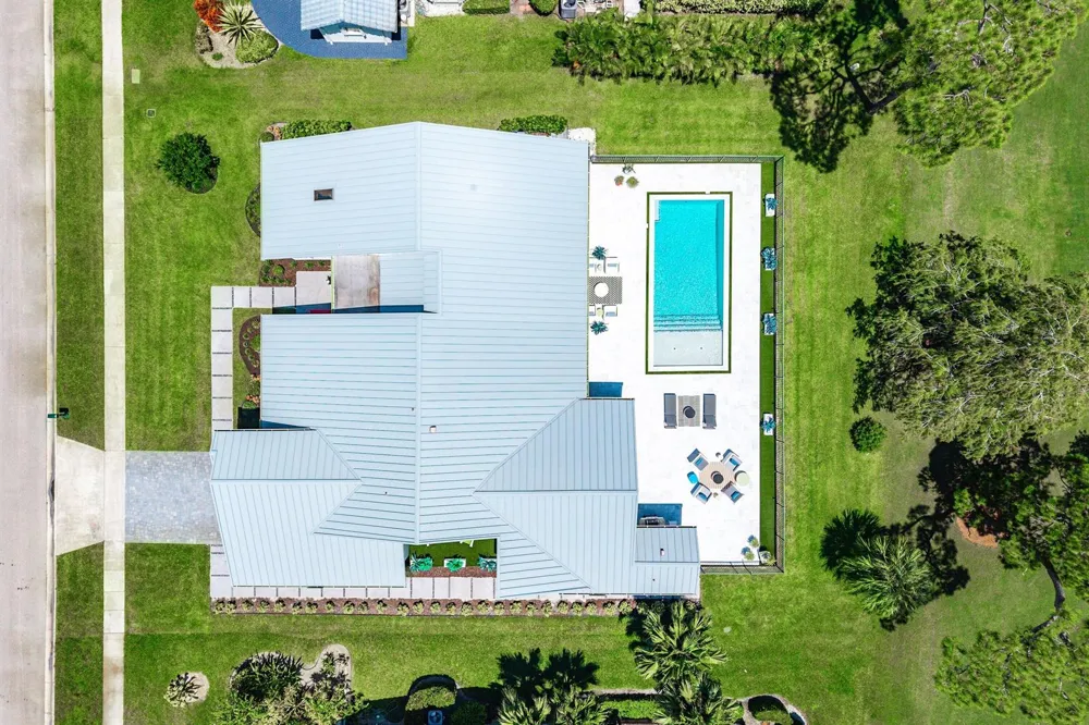10574 Boca Woods Lane Boca Raton, FL 33428