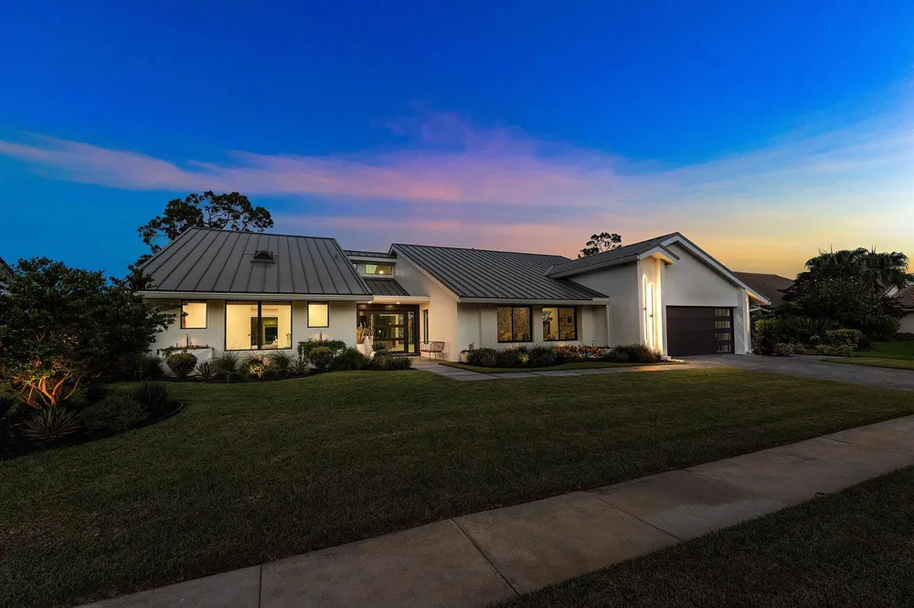10574 Boca Woods Lane Boca Raton, FL 33428