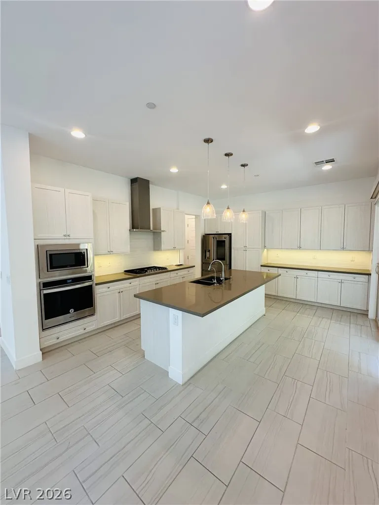 11297 Essence Point Avenue #101 Las Vegas, NV 89135