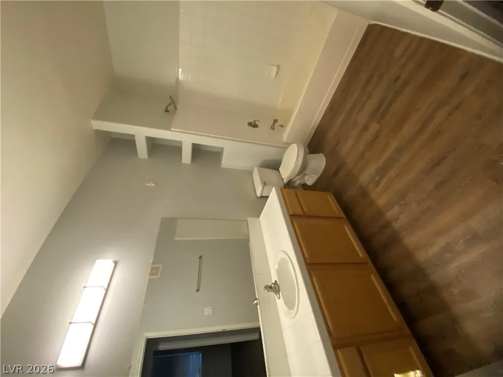 2325 Windmill Parkway #1313 Henderson, NV 89074