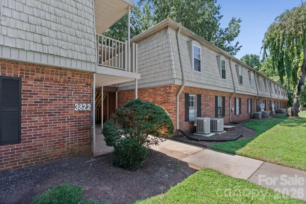 3822 Country Club Road #Unit #I Winston Salem, NC 27104