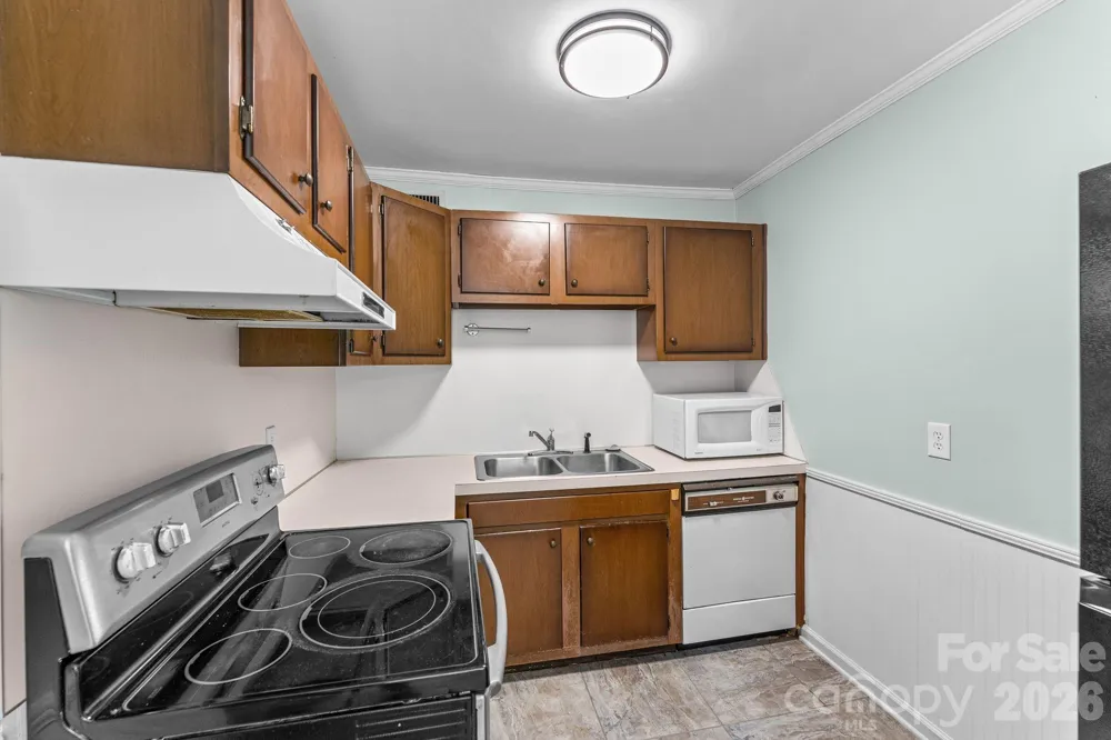 3822 Country Club Road #Unit #I Winston Salem, NC 27104