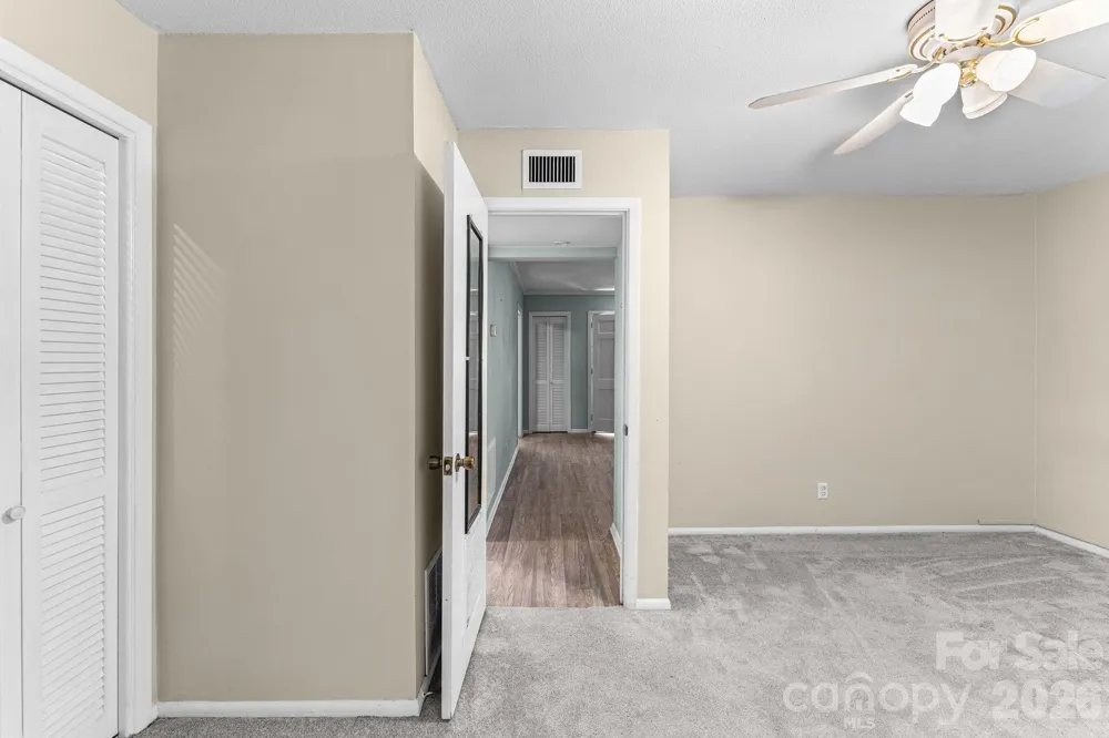 3822 Country Club Road #Unit #I Winston Salem, NC 27104