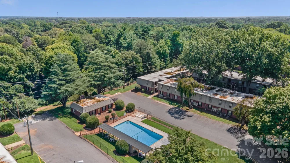 3822 Country Club Road #Unit #I Winston Salem, NC 27104