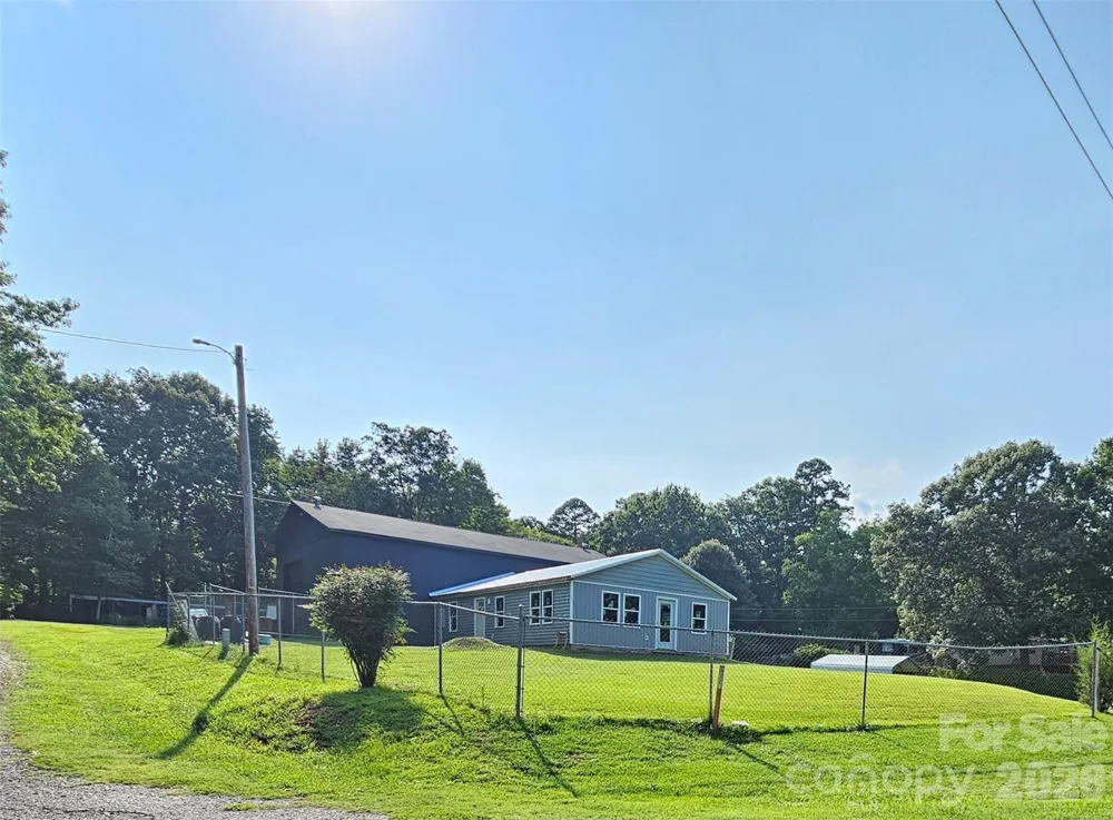 225 Eighth Avenue New London, NC 28127