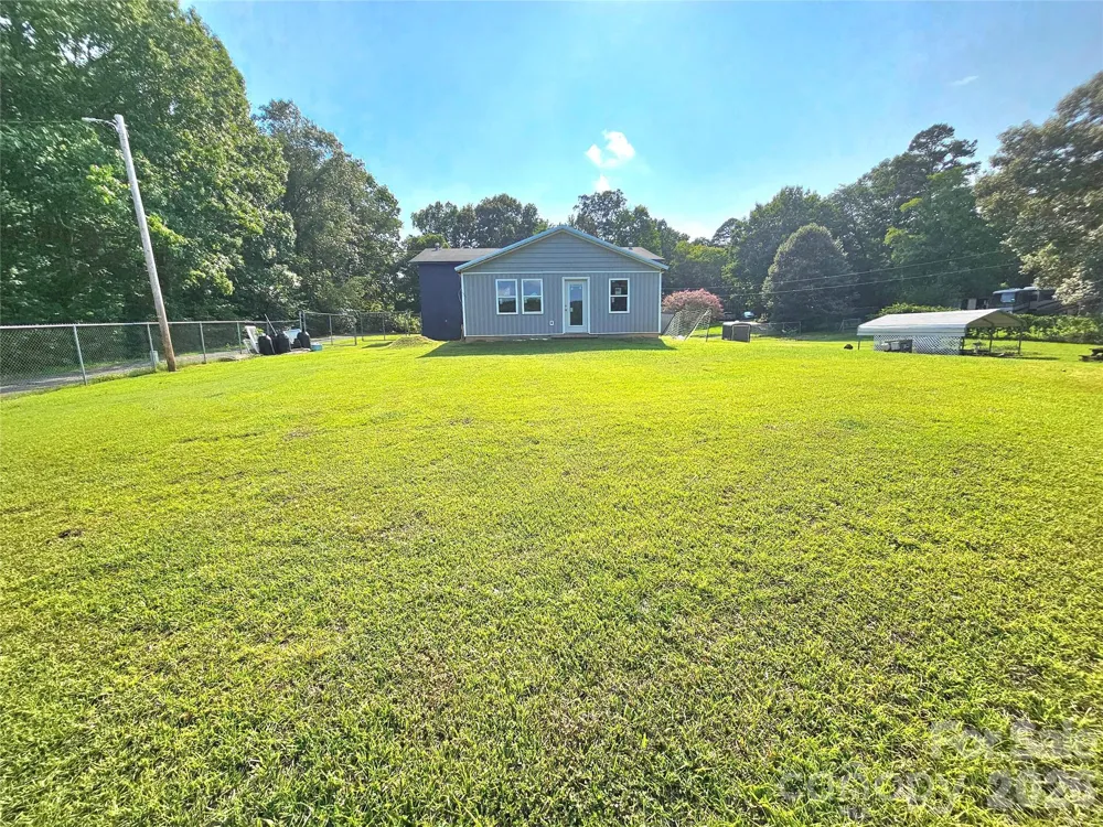 225 Eighth Avenue New London, NC 28127