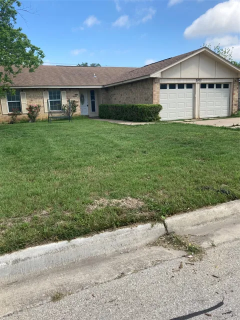 2002 Ridgetop Drive