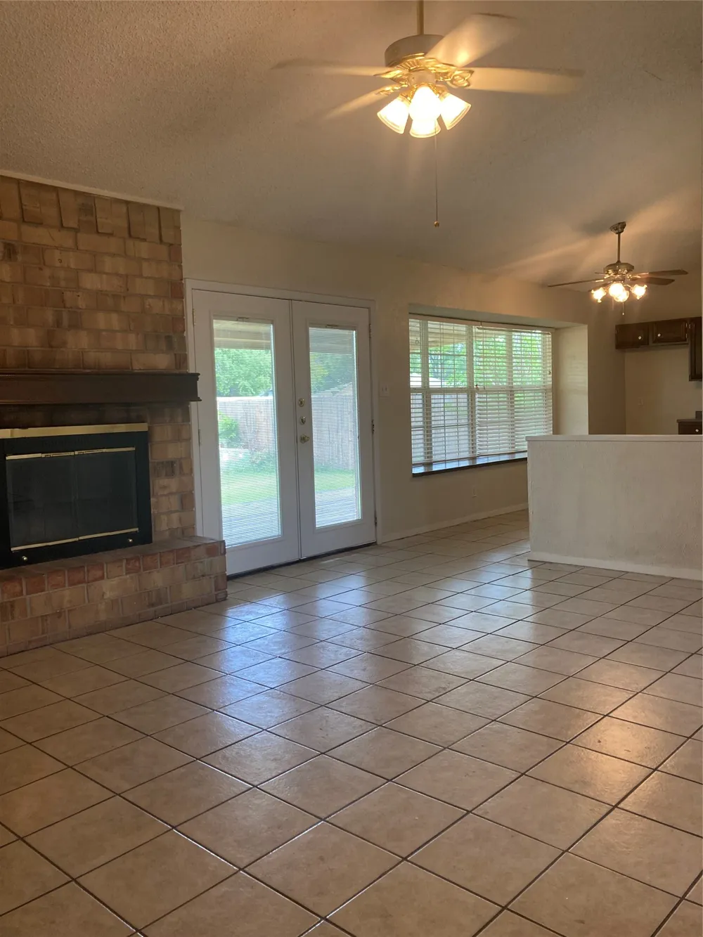 2002 Ridgetop Drive Round Rock, TX 78664