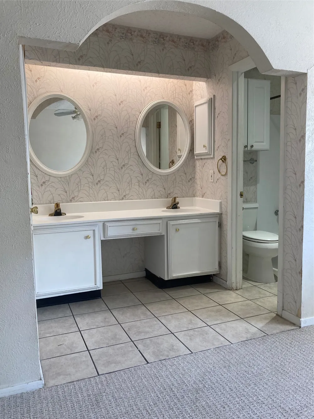 2002 Ridgetop Drive Round Rock, TX 78664