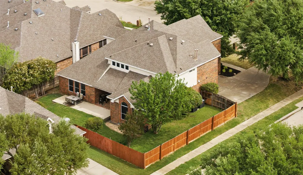 1301 Bramble Lane Mansfield, TX 76063