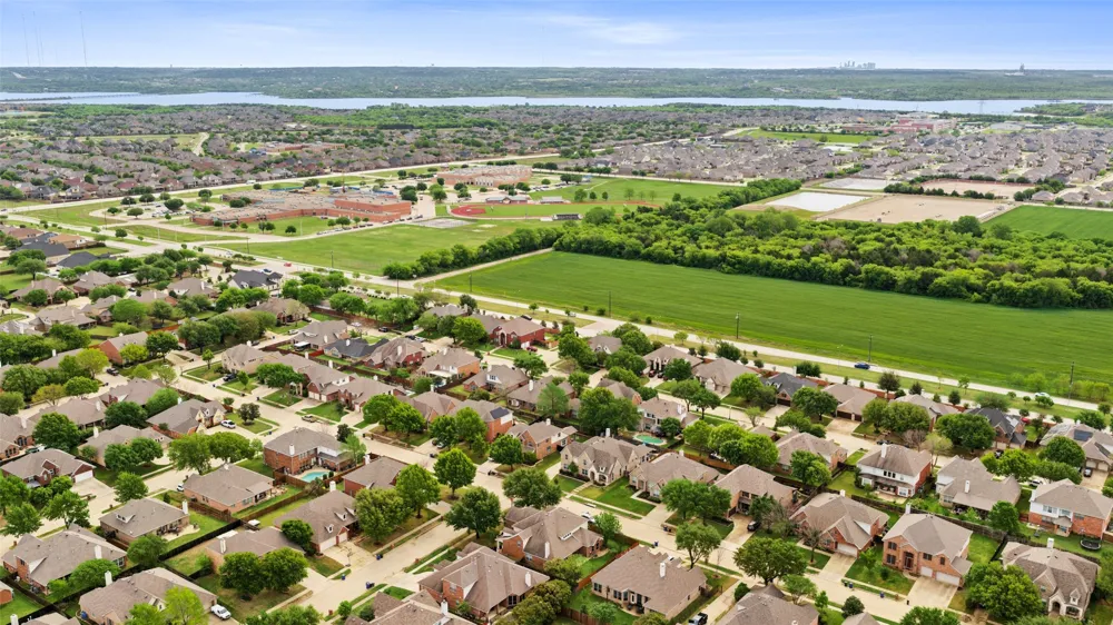 1301 Bramble Lane Mansfield, TX 76063