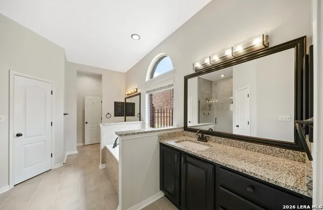 8627 Magdalena Run Helotes, TX 78023
