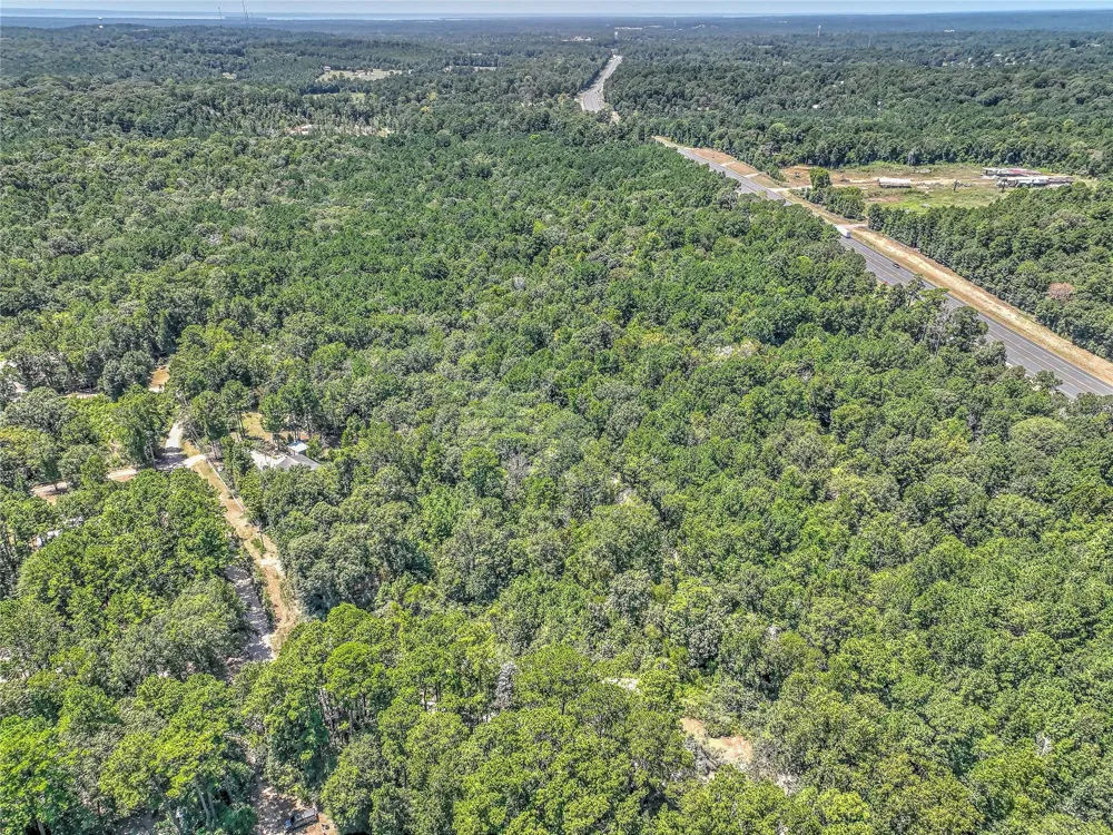 280 Crystal Lakes W Livingston, TX 77351