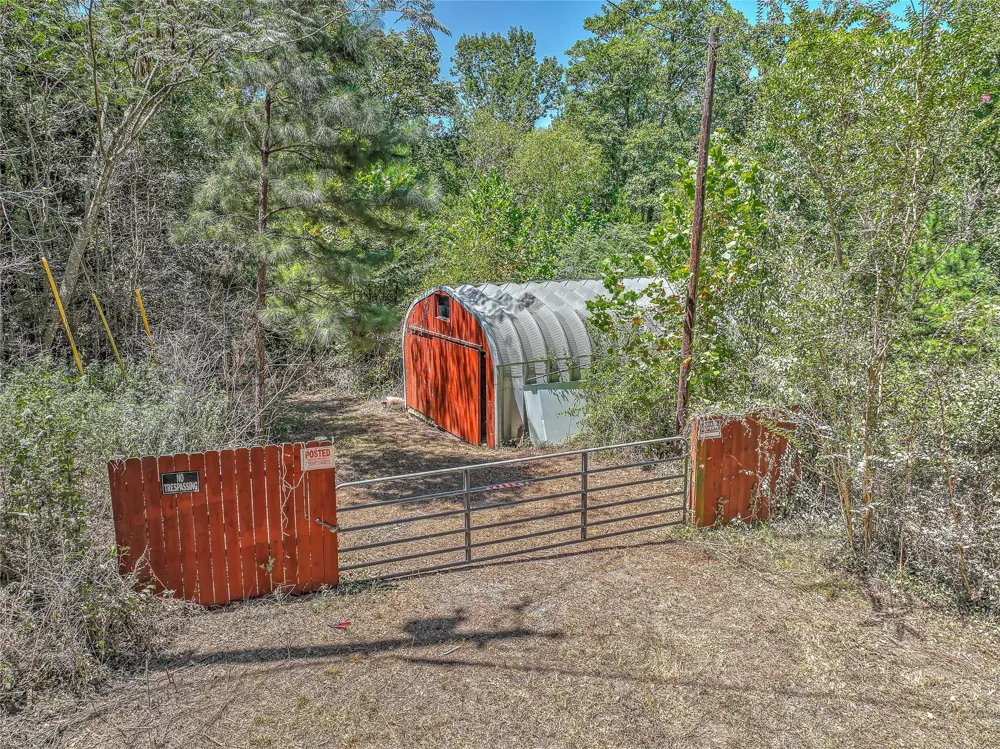 280 Crystal Lakes W Livingston, TX 77351