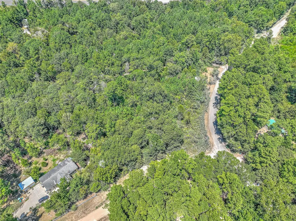 280 Crystal Lakes W Livingston, TX 77351