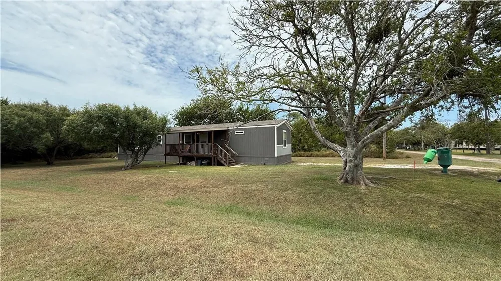 112 E Toledo Street Seadrift, TX 77983