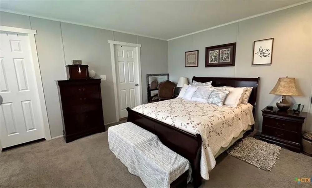 112 E Toledo Street Seadrift, TX 77983