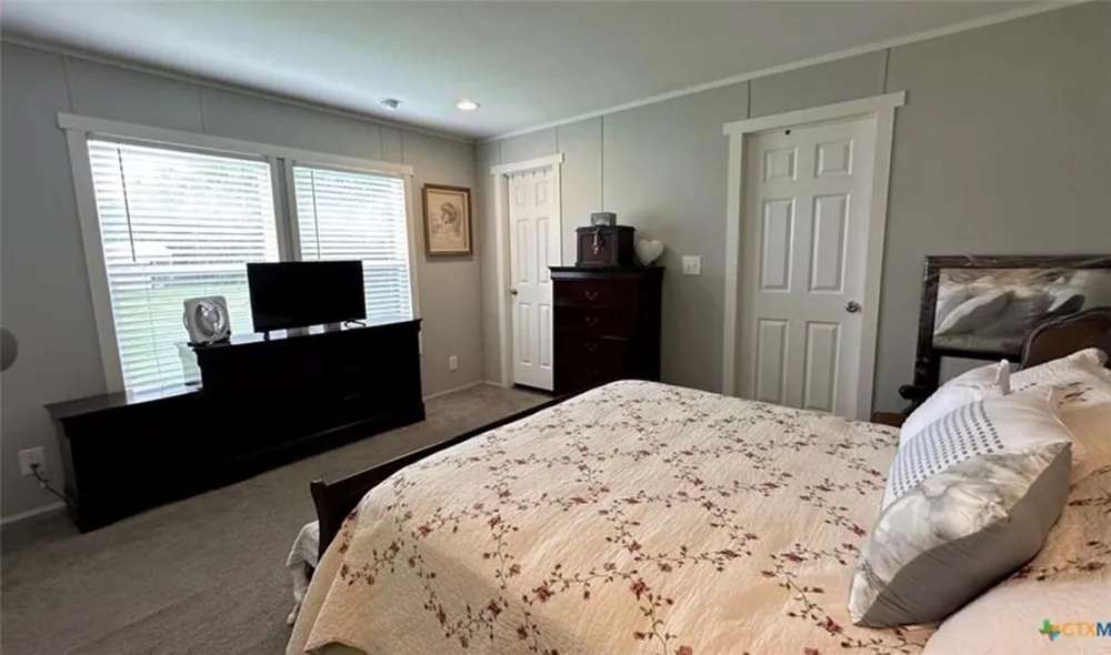 112 E Toledo Street Seadrift, TX 77983