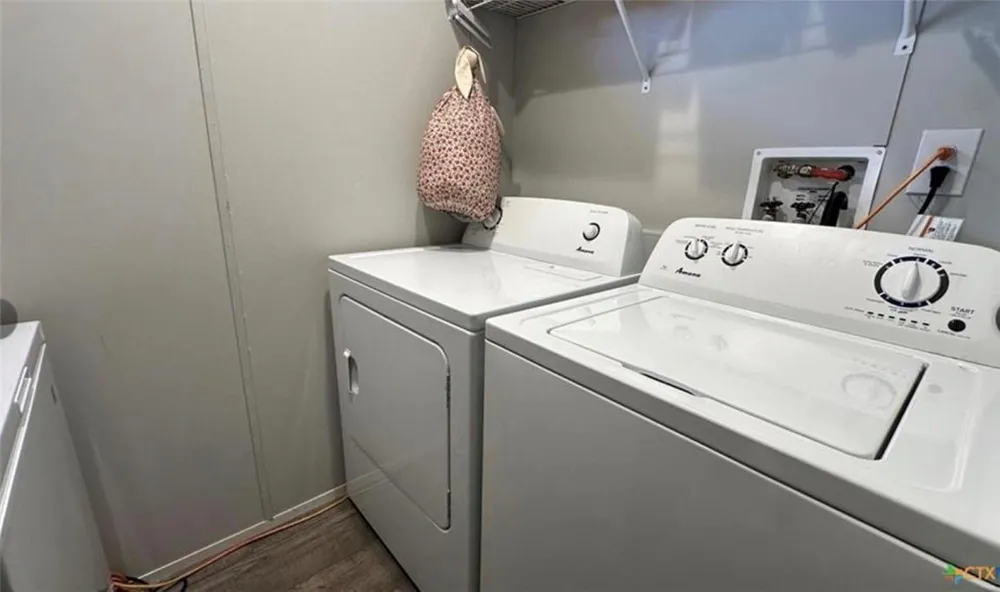 112 E Toledo Street Seadrift, TX 77983