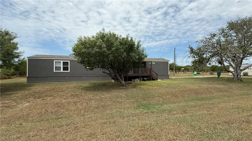 112 E Toledo Street Seadrift, TX 77983