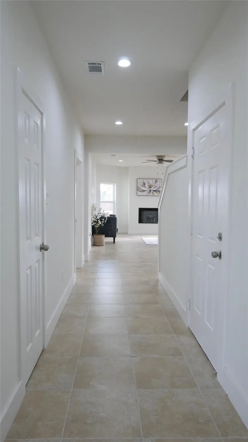 1189 County Road 5100 Cleveland, TX 77327