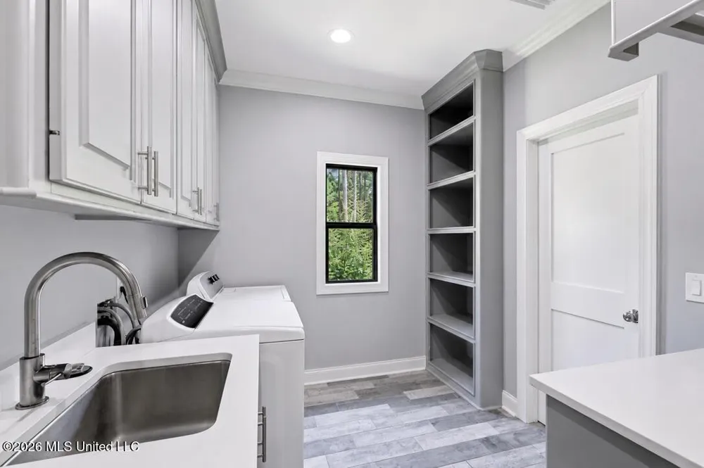 113 Trails End Flora, MS 39071