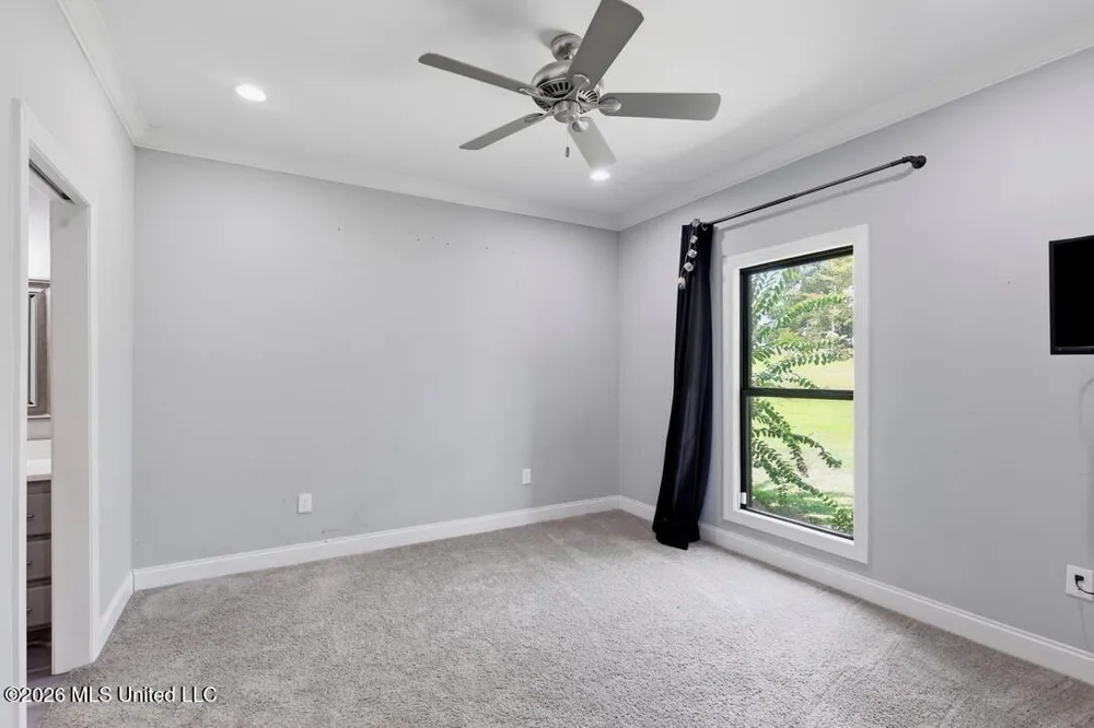 113 Trails End Flora, MS 39071