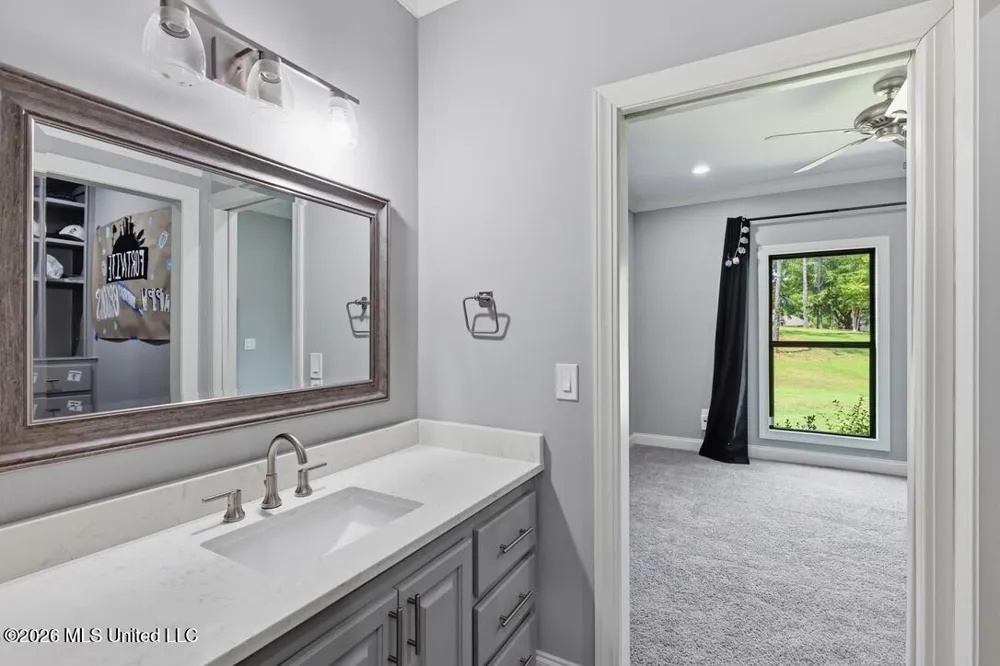 113 Trails End Flora, MS 39071