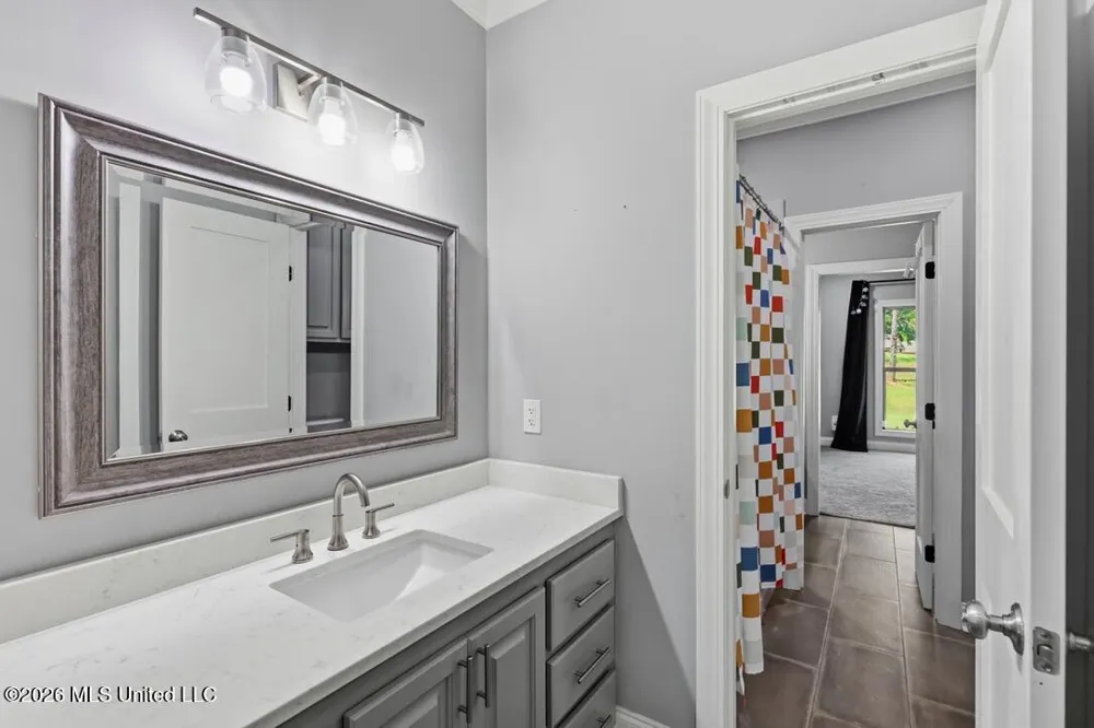 113 Trails End Flora, MS 39071