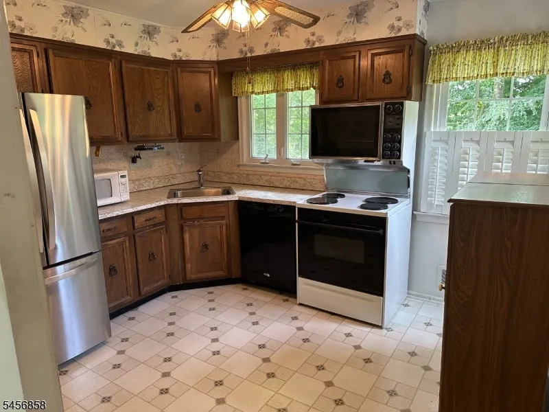 97 Cayuga Ave Rockaway, NJ 07866