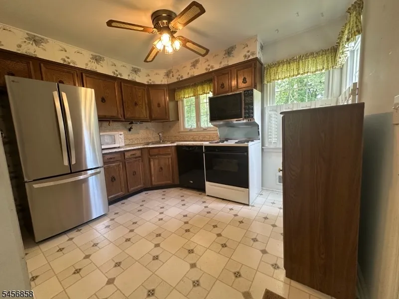 97 Cayuga Ave Rockaway, NJ 07866