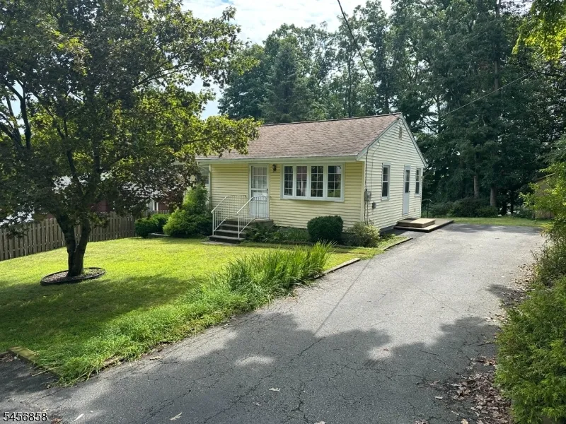97 Cayuga Ave Rockaway, NJ 07866