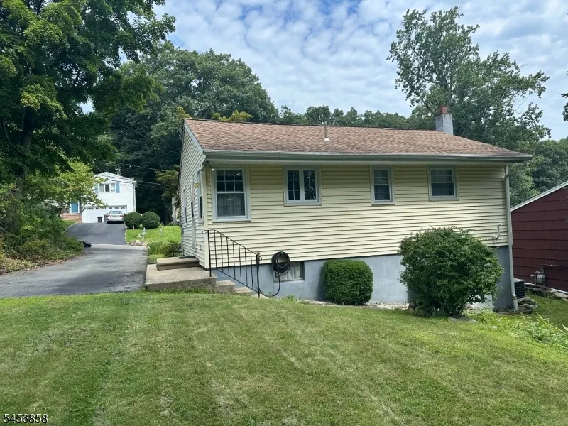97 Cayuga Ave Rockaway, NJ 07866
