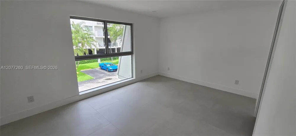 226 Sea View Dr #105 Key Biscayne, FL 33149
