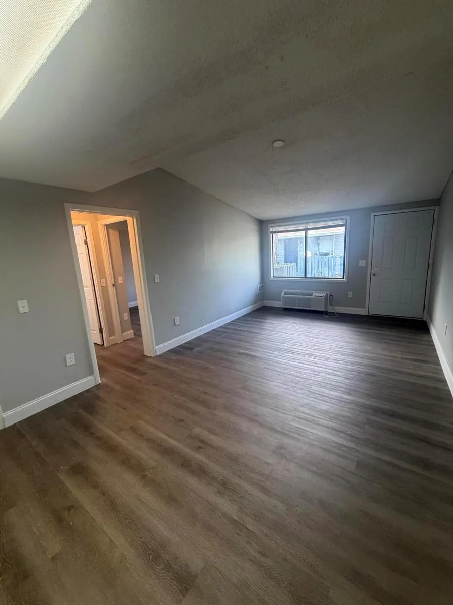 5063 Elmhurst Road #2 West Palm Beach, FL 33417